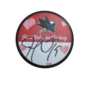 NHL Official Hockey Puck - Signed by #19 Joe Thornton San Jose Sharks